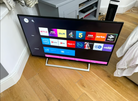 CAN DELIVER, SONY 43” 4K ULTRA HD HDR SMART TV,FULL WORKING ORDER